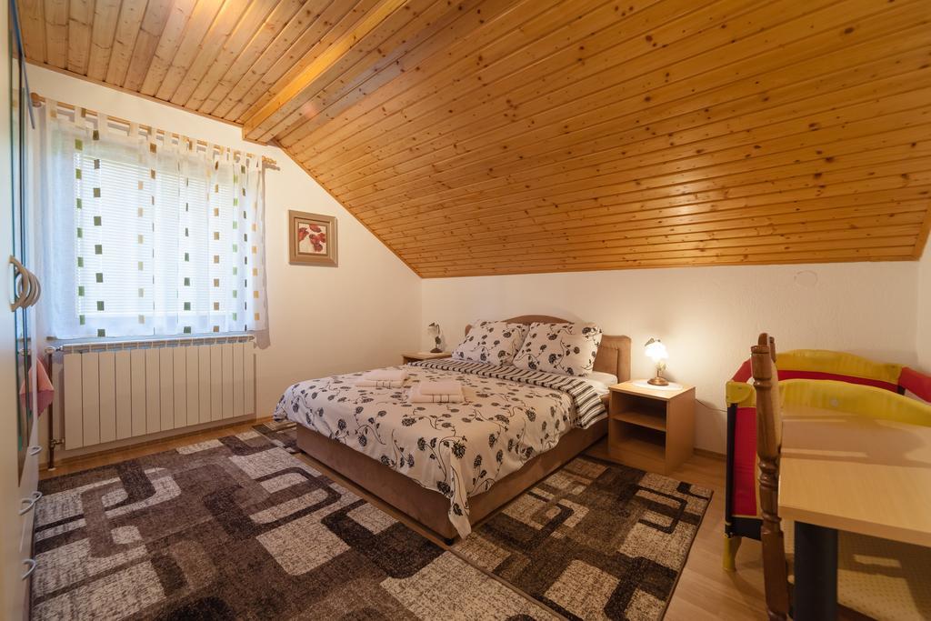 Apartment Luketic Slunj Exterior foto